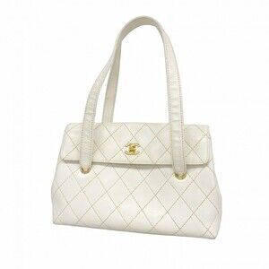 CHANEL White Lambskin Leather Shoulder Bag